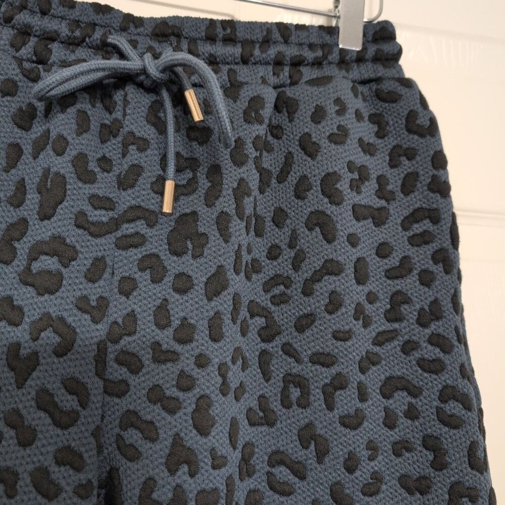 SSYS the Label Leopard Crop Pants Womens Size Medium Blue Wide Leg Drawstring - Picture 4 of 9